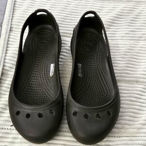 Crocs Women's Brown Flats Size